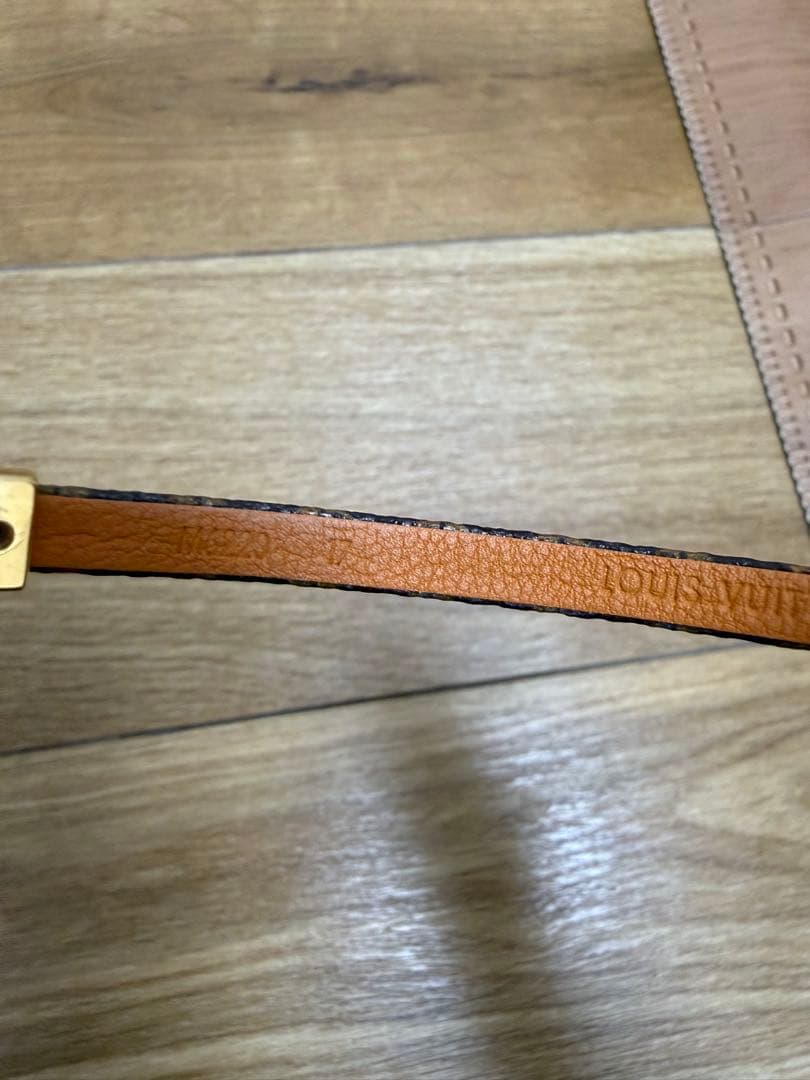 ルイヴィトン ブラスレ キープイット アルマ モノグラム ブレスレット