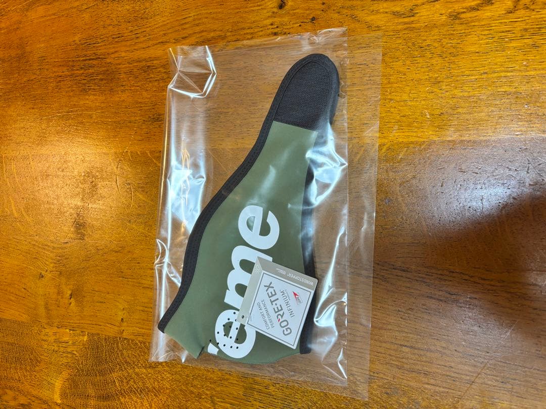 衛生医療用品・救急用品 Supreme WINDSTOPPER Facemask Dark Olive