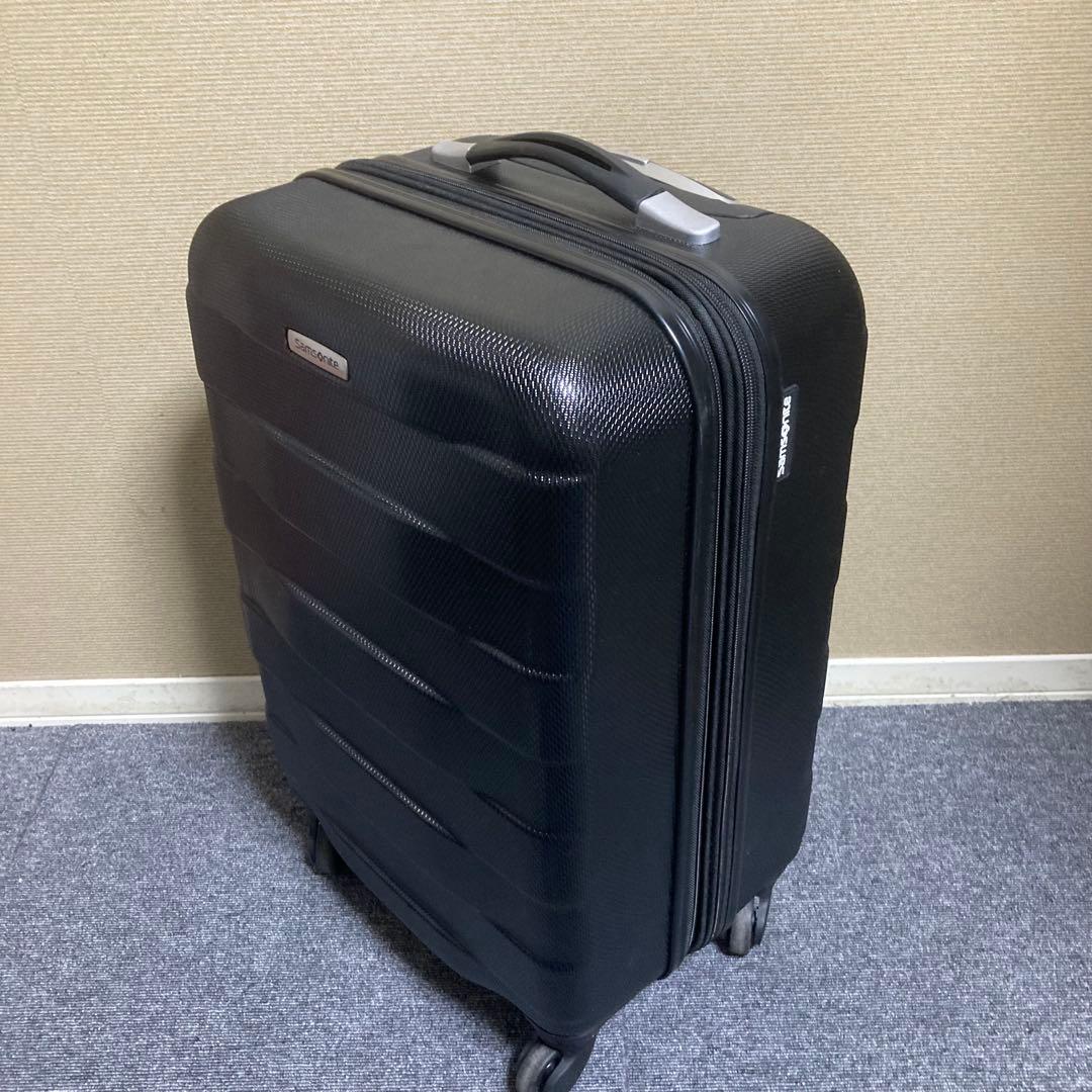 美品　サムソナイト　4輪キャリー　機内持ち込み可　34L