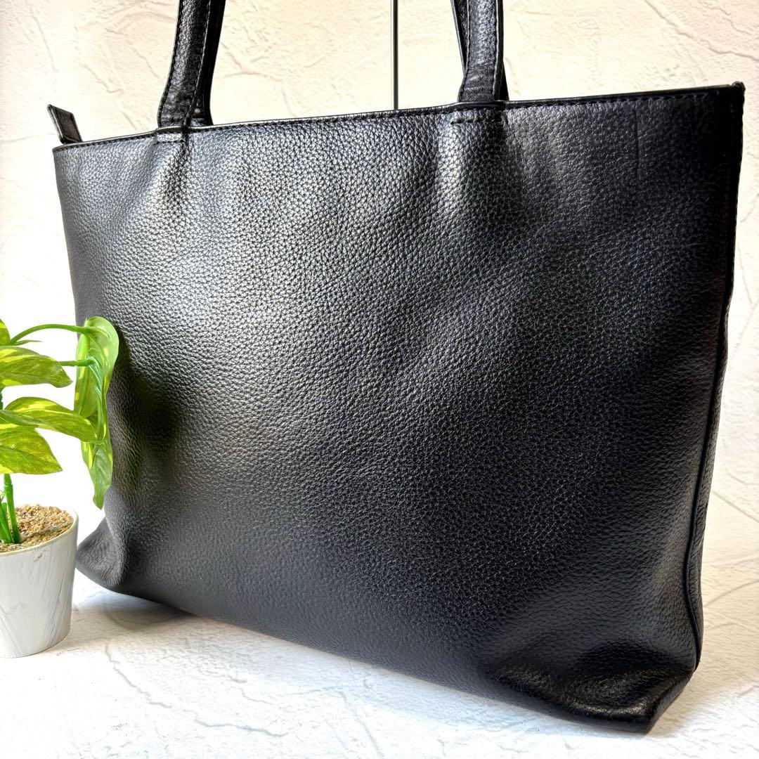 【美品】HushTug ハッシュタグ トートバッグ 本革 肩掛け A4 ブラック