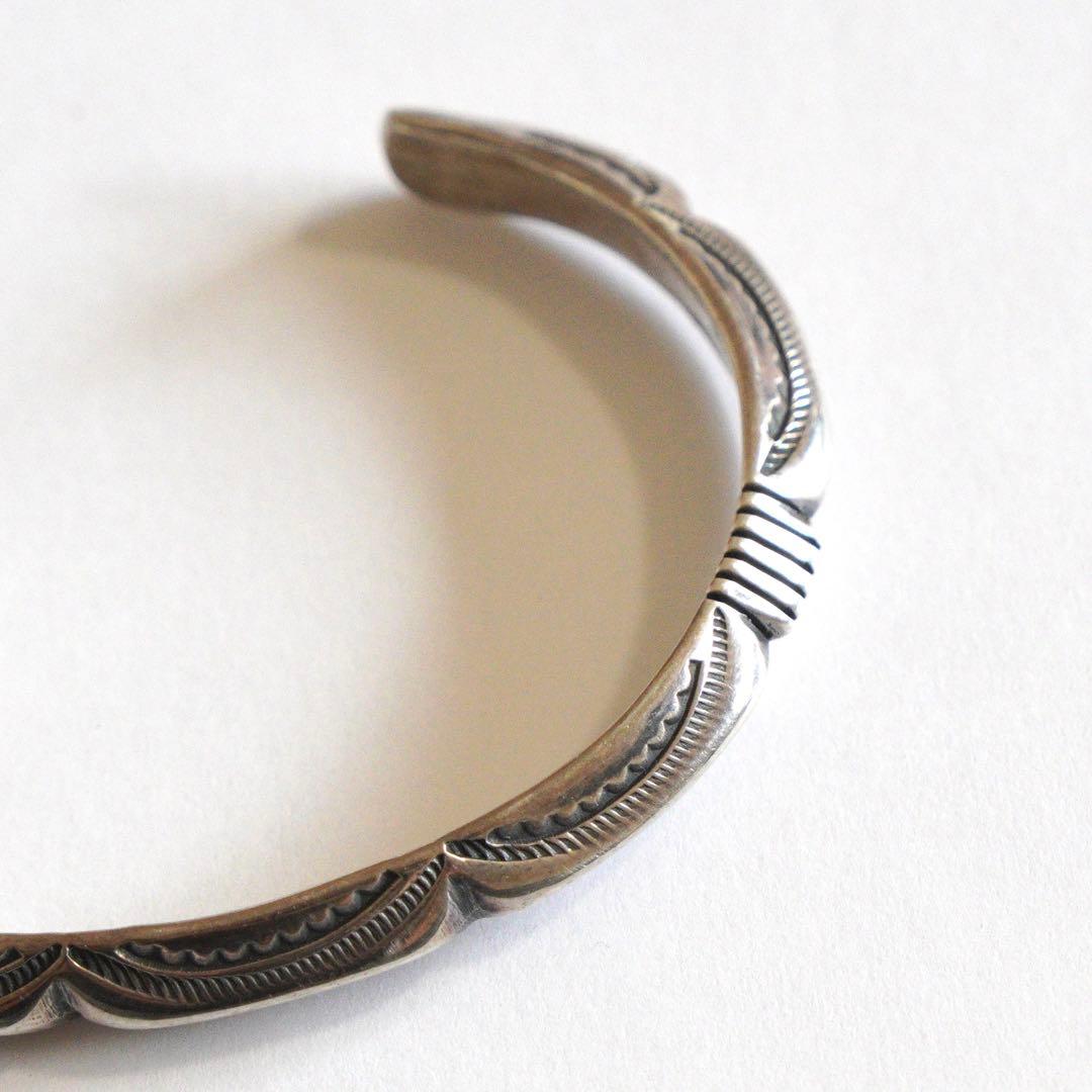 ジェネバラモーン ナバホ族 トライアングル バングル 133mm