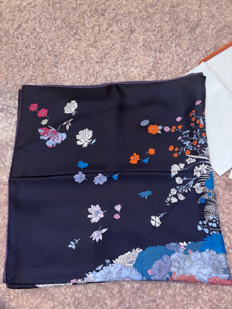エルメスHERMESカレ90 ROBE LEGEREローブ・レジェールネイビー