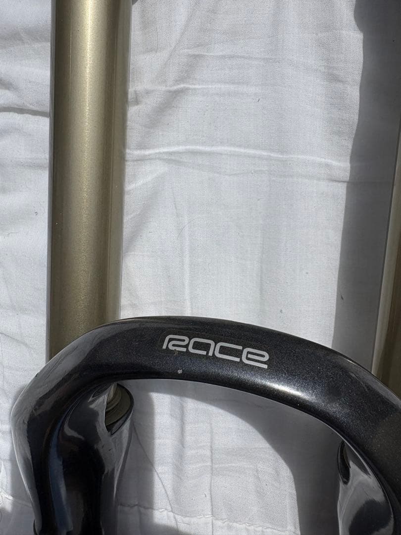 ROCKSHOX RACE ダブルクラウンサスペンションフォーク
