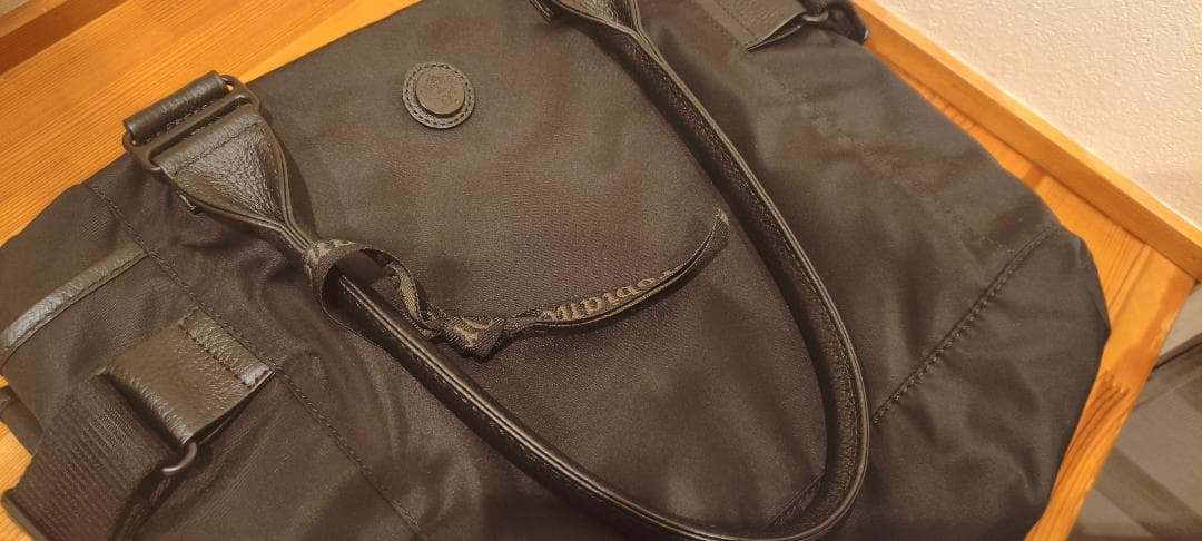 【美品】Orobianco CUORE クオーレ　トートバッグ　ブラックモデル