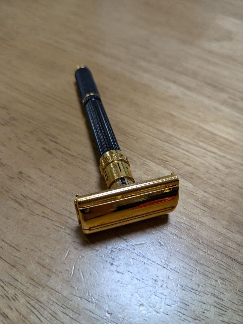 Gillette　両刃カミソリ　New Aristocrat　アジャスタブル
