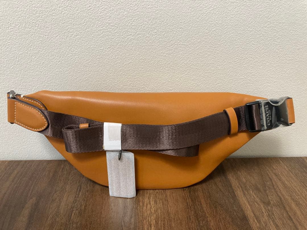 【新品】コーチ ボディバッグ　 ウエストバッグ ウエストポーチ ベルトバッグ