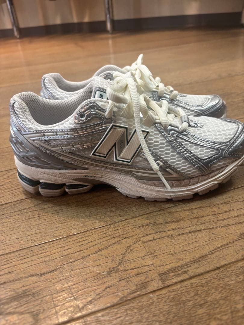【美品】New Balance M1906REE 24cm