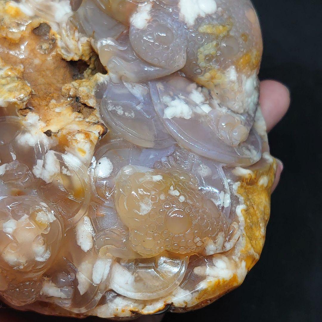 桜瑪瑙 チェリーブロッサムアゲート 桜メノウ 極大彫刻置物 カエル 金運 貴重品