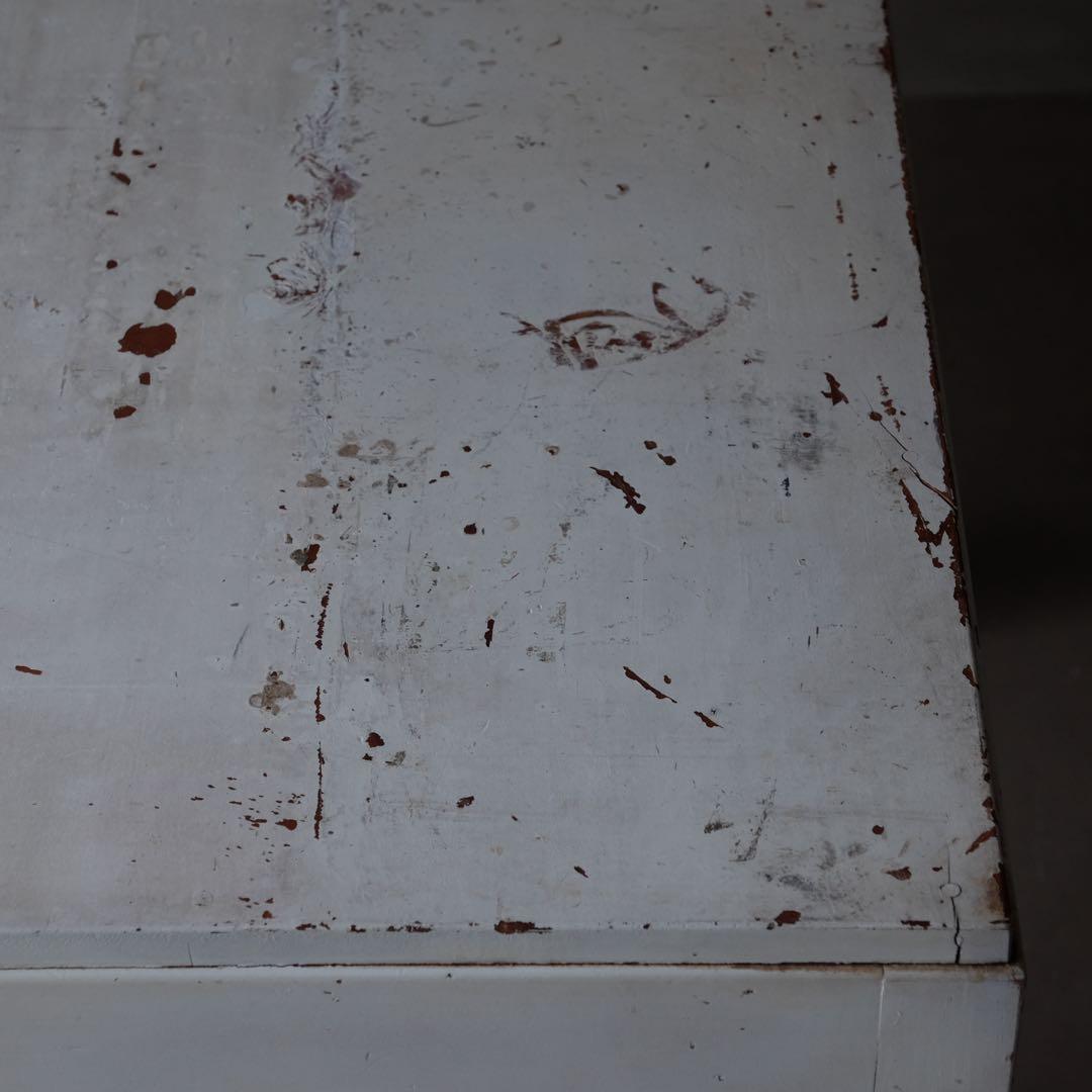 ホワイトペイント ６杯抽斗片袖机　デスク 引き出し シャビー アンティーク