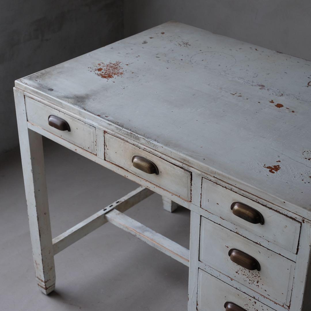 ホワイトペイント ６杯抽斗片袖机　デスク 引き出し シャビー アンティーク