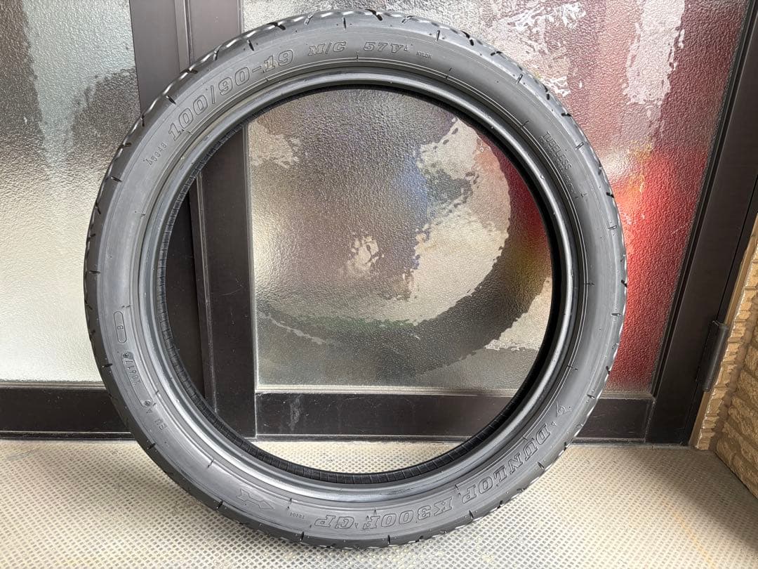 ダンロップ K300GP 100/90-19 130/80-18 TL 前後