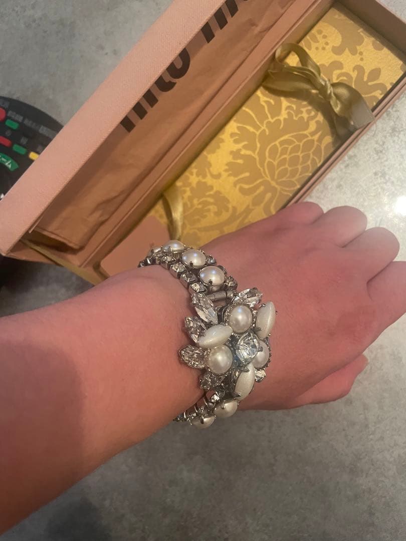 美品☆正規品☆MIU MIU☆ビジュー☆ブレスレット☆