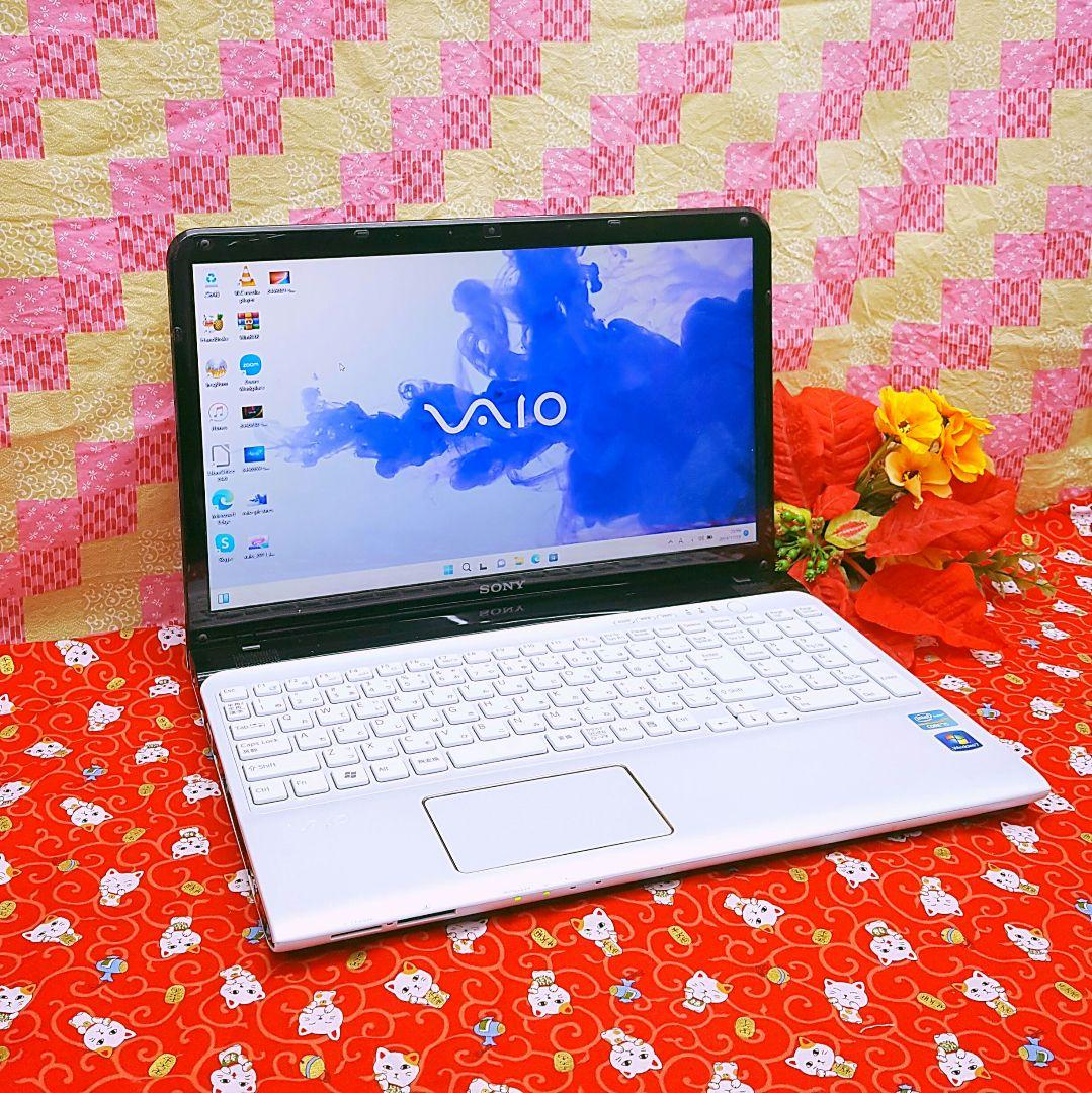 Win11搭載♪魅力なブラック♪新品SSD256搭載♪ソフト多数♪ブルーレイ