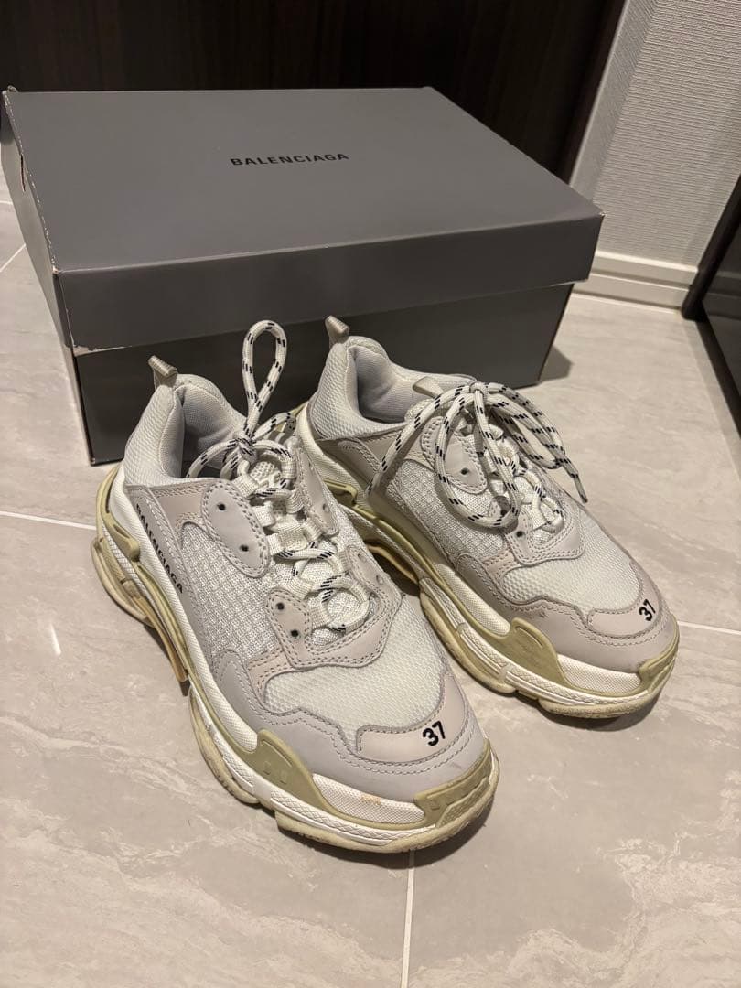 BALENCIAGA ホワイトスニーカー 37サイズ