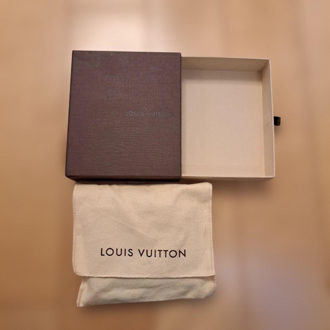 M*i様 Louis Vuitton モノグラム　マカサーポルトフォイユミンドロ