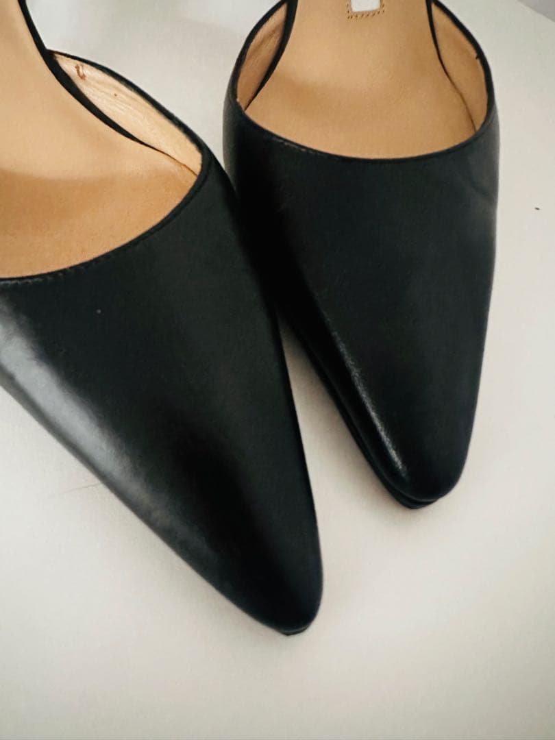 MANOLO BLAHNIK ブラック スリングバックパンプス