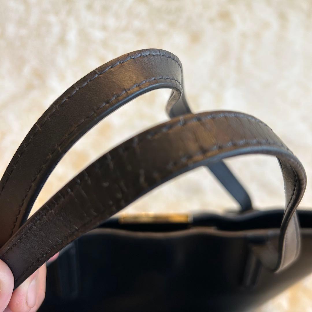 バーニーズニューヨーク　トートバッグ　レザー　金具　黒　本革　肩掛け　ブラック