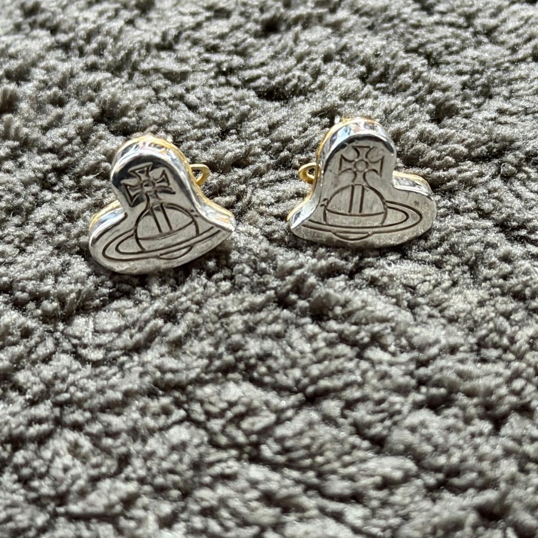 ヴィヴィアン　フリーダ　ハート　ピアス