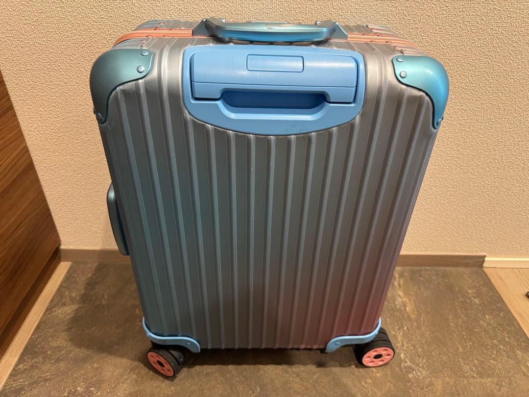 リモワ × アレックス・イスラエル　スーツケース