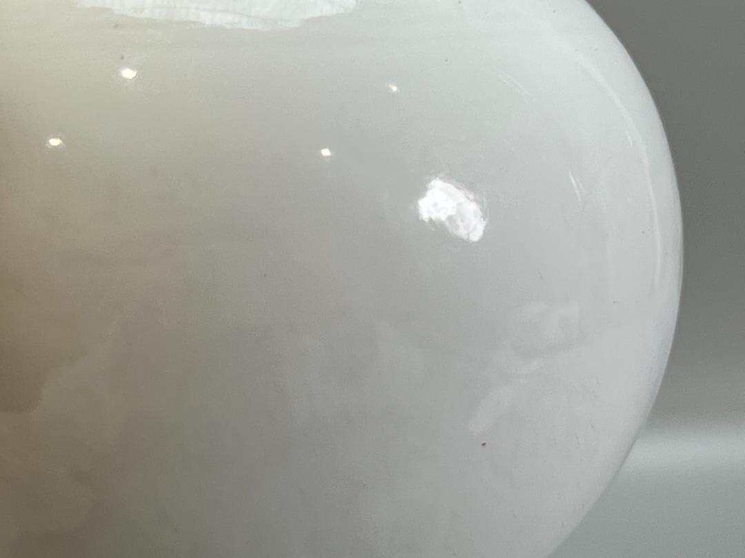 中国美術 白釉暗刻雙龍紋小罐 白磁小壺 高6cm