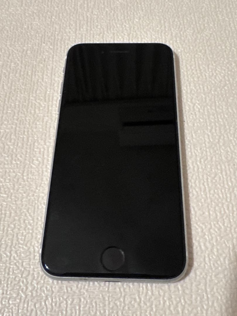 Apple iPhone SE (第2世代) 64GB ホワイトSIMフリー