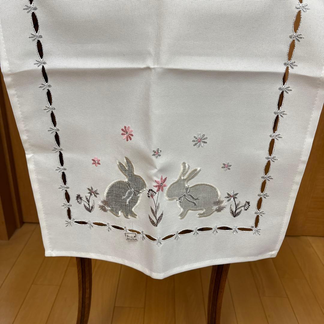 新品未使用品　フランス　テーブルクロス　うさぎ　Pâques イースター
