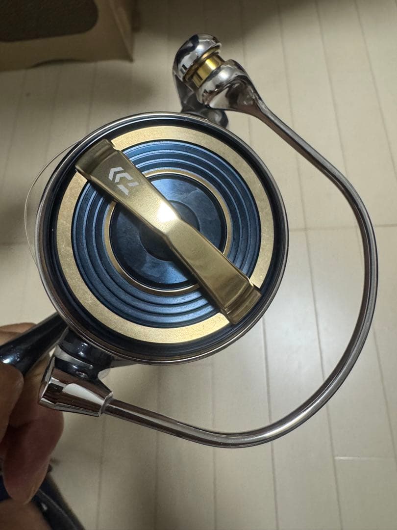 Daiwa SALTIGA 8000-P スピニングリール
