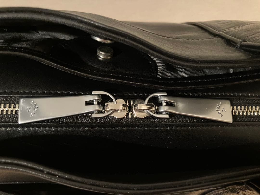 【値下】aniary　アニアリ　レザー　トートバッグ　A4可　ブラック　ビジネス