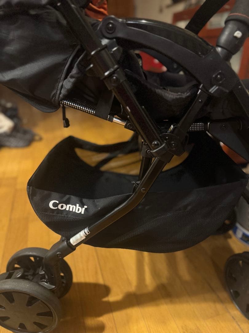 美品 Combi エッグショック 4キャス ホワイトレーベル クロスゴー UJ