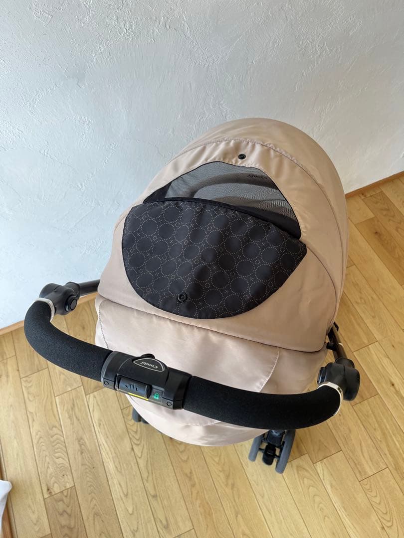 コンビ Combi メチャカルハンディオート4キャス　ベビーカー