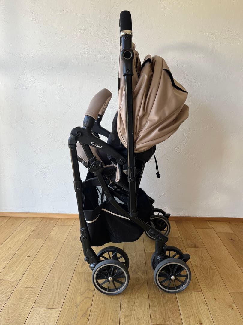 コンビ Combi メチャカルハンディオート4キャス　ベビーカー