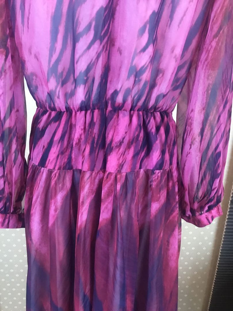 新品☆ ロングワンピース