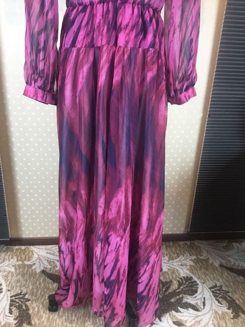 新品☆ ロングワンピース