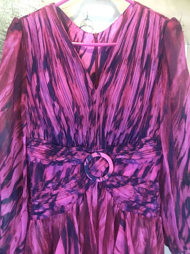 新品☆ ロングワンピース