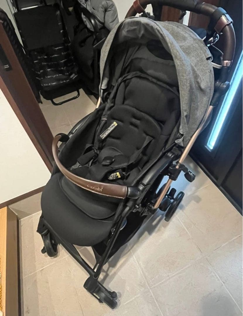 コンビ Combi A型ベビーカー 対象月齢 中古レーンカバー着き
