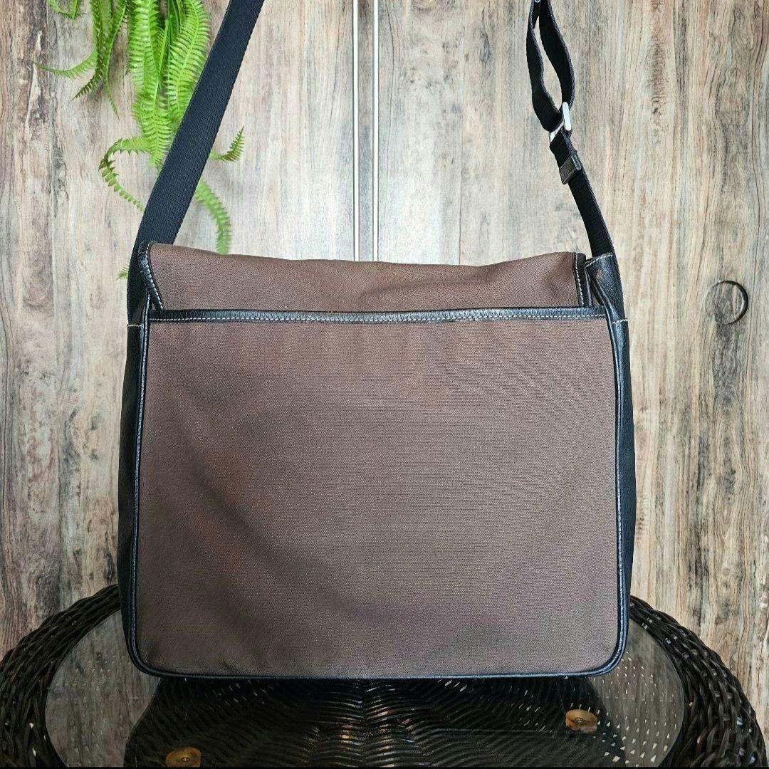PRADA プラダ　メッセンジャーバッグ ブラウン/ブラック 　美品！