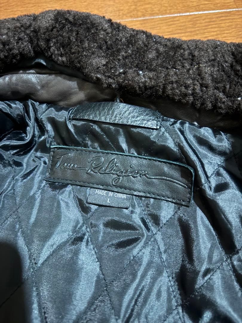 TRUE RELIGION レザージャケット　ファー付き