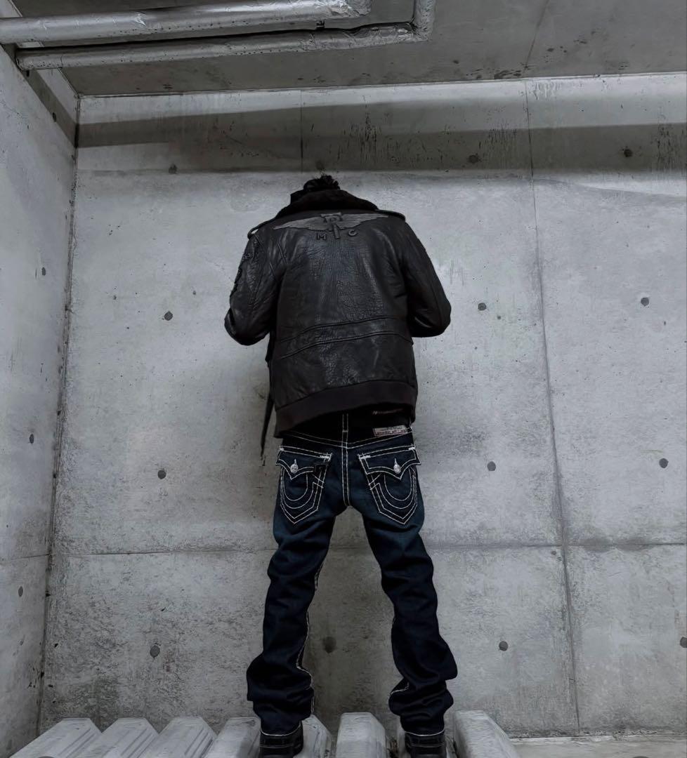 TRUE RELIGION レザージャケット　ファー付き