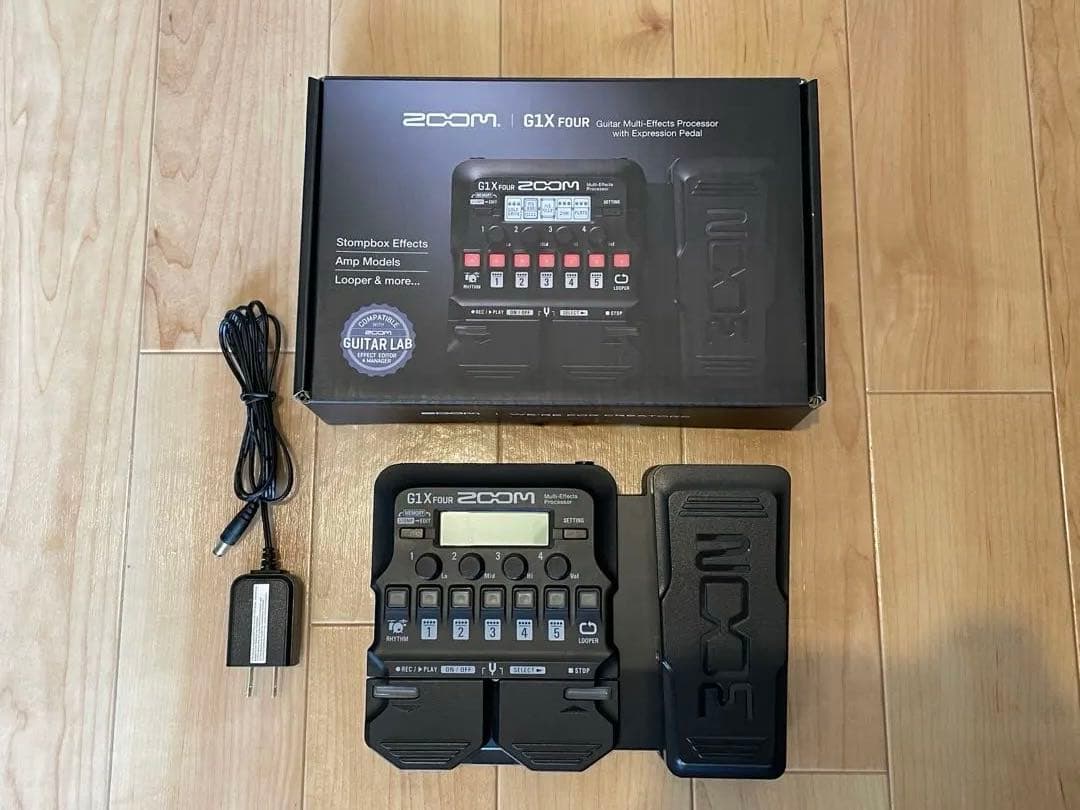 エレキギター用マルチエフェクター　zoom G1X FOUR ACアダプター付