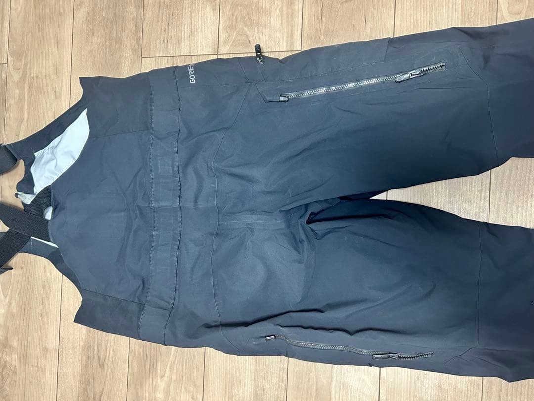 BURTON [ak] 3L GORE-TEX スノーボードビブパンツ
