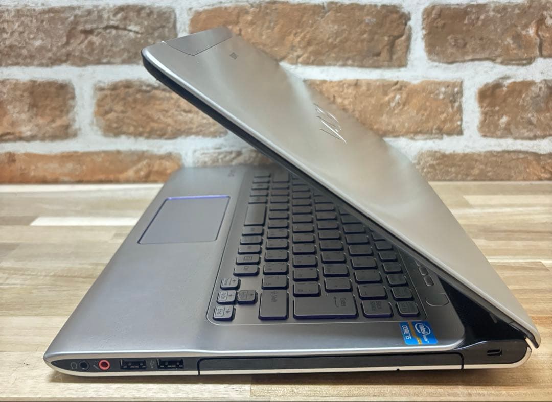 美品 VAIO バッテリー残94% ノートPC 14インチCore i5