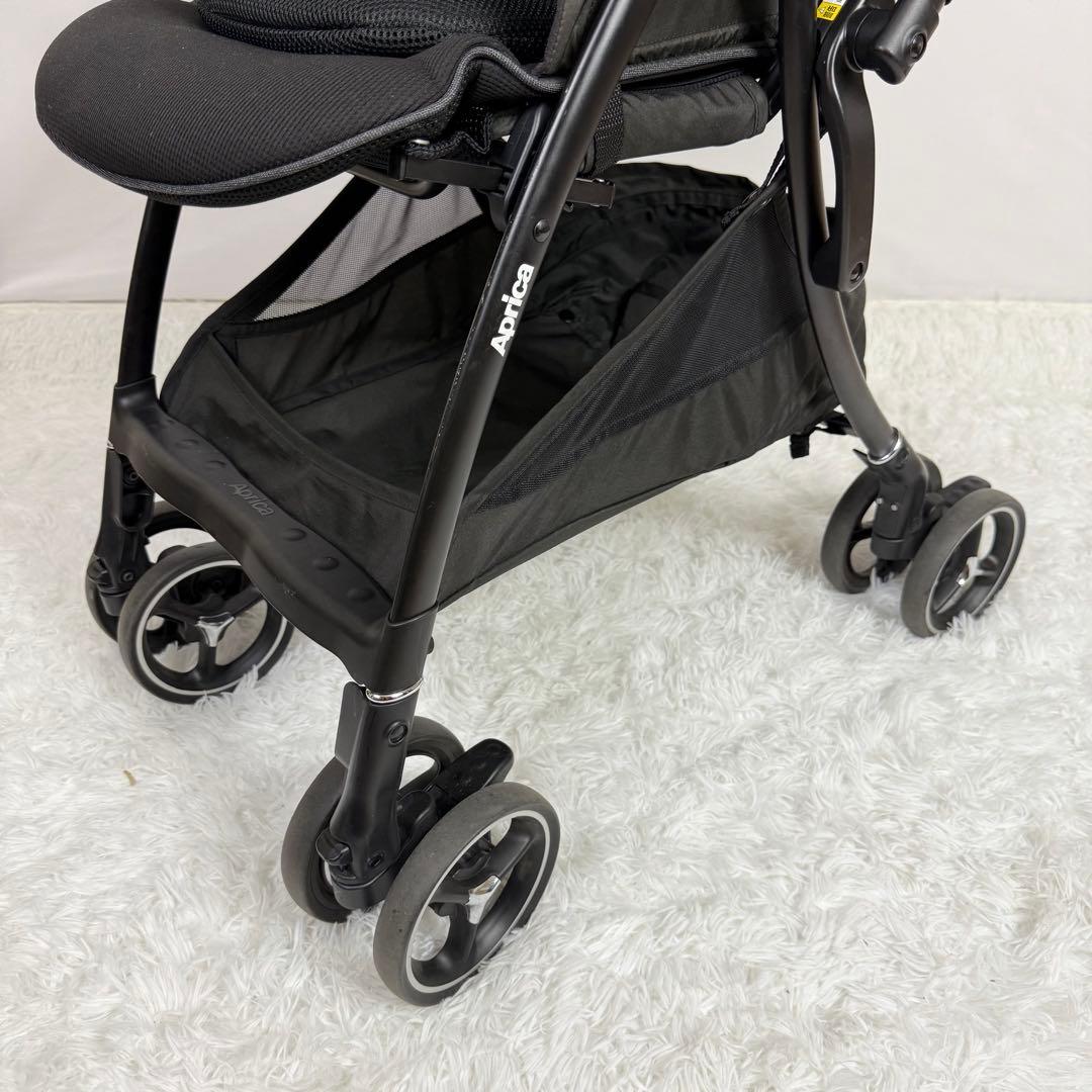 「美品」aprica アップリカ　ラクーナ　クッション　フリー　プラス