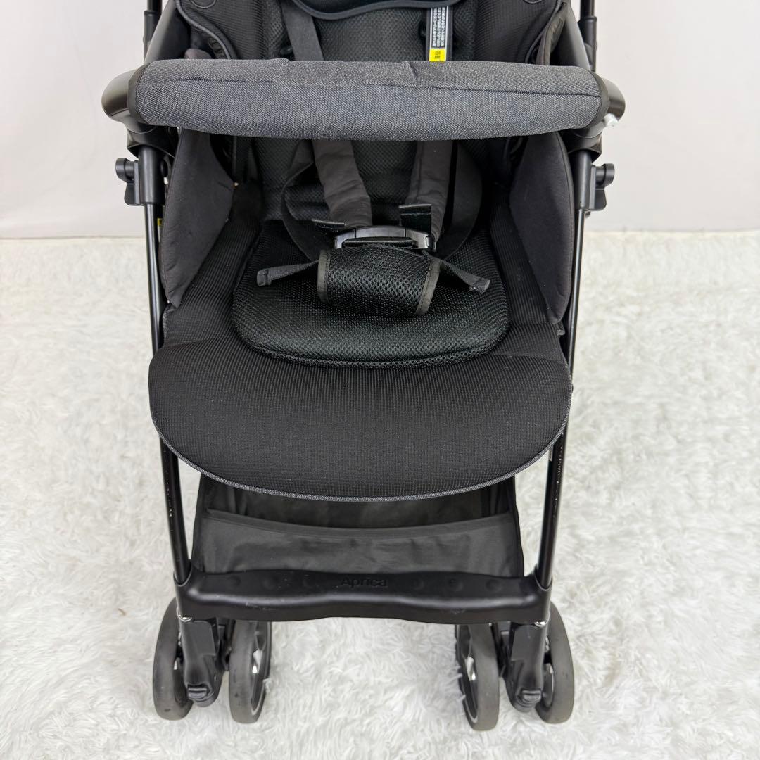 「美品」aprica アップリカ　ラクーナ　クッション　フリー　プラス
