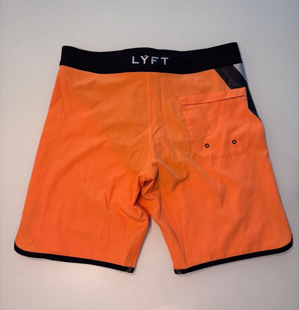 【極美品】LYFT リフトサーフパンツ L
