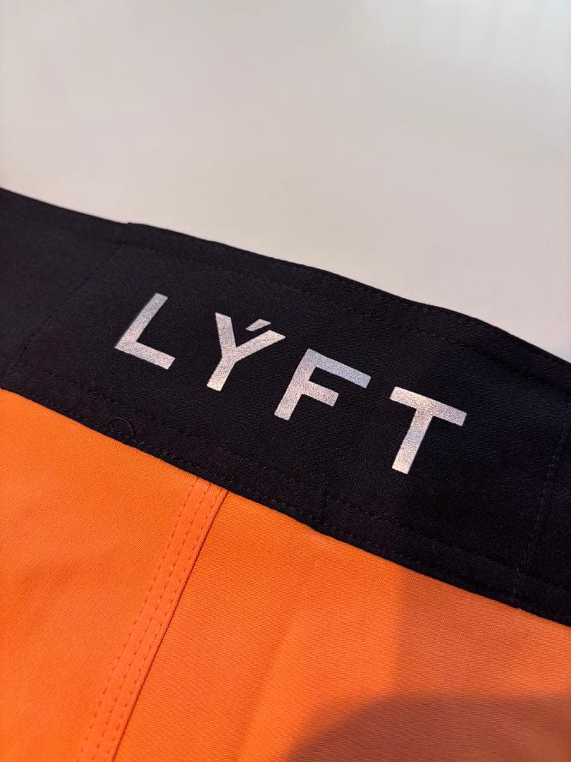 【極美品】LYFT リフトサーフパンツ L