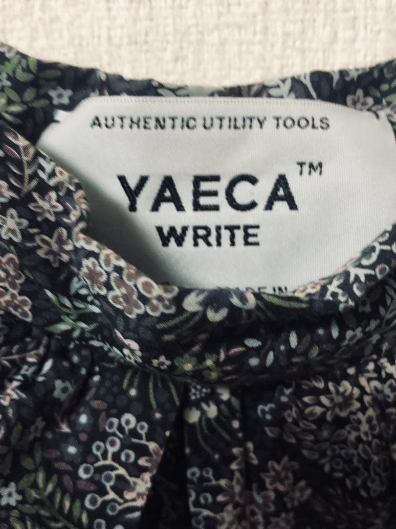 YAECA（ヤエカ）タックキュロットパンツ