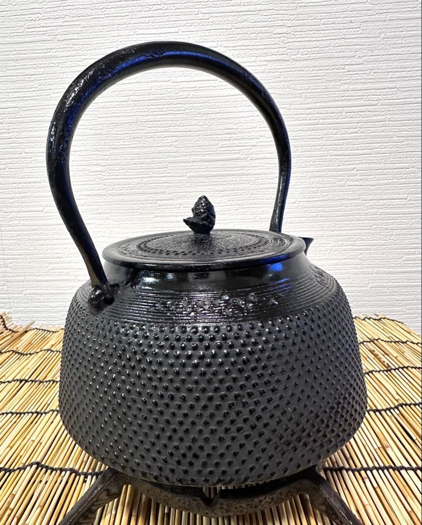 未使用、保管品　南部長寿堂造　１５型　鉄瓶　南部鉄瓶　南部鉄器　調理器具