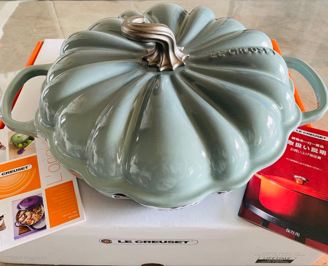 【新品】ル・クルーゼ　シグニチャービュッフェ　キャセロール　パンプキン28cm