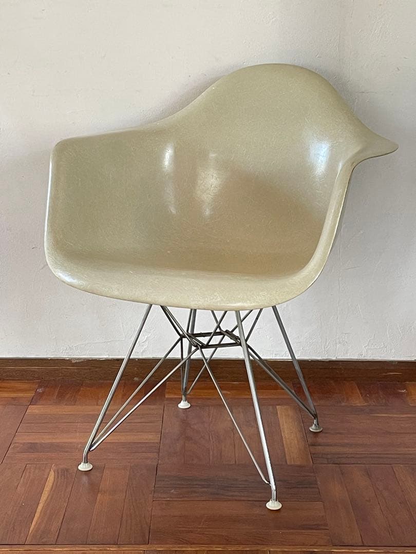 ハーマンミラー ヴィンテージ イームズ アーム シェルチェア エッフェル ベース