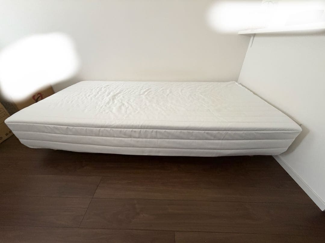 【都内ピックアップできる方限定】MUJI 脚付きマットレス付きシングル